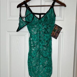 Elegant Green Lace Chemise